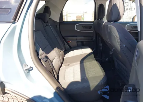 2022 Ford Bronco Sport Big Bend z USA, uszkodzony, nr VIN 3FMCR9B64NRE15561